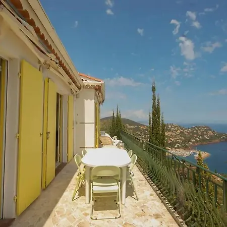 House With Panoramic Sea View, Le Trayas Saint-Raphael (Var)